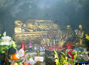 Am Ngọa Vân – Hành Hương Về Với Thánh Địa Phật Giáo Việt Nam